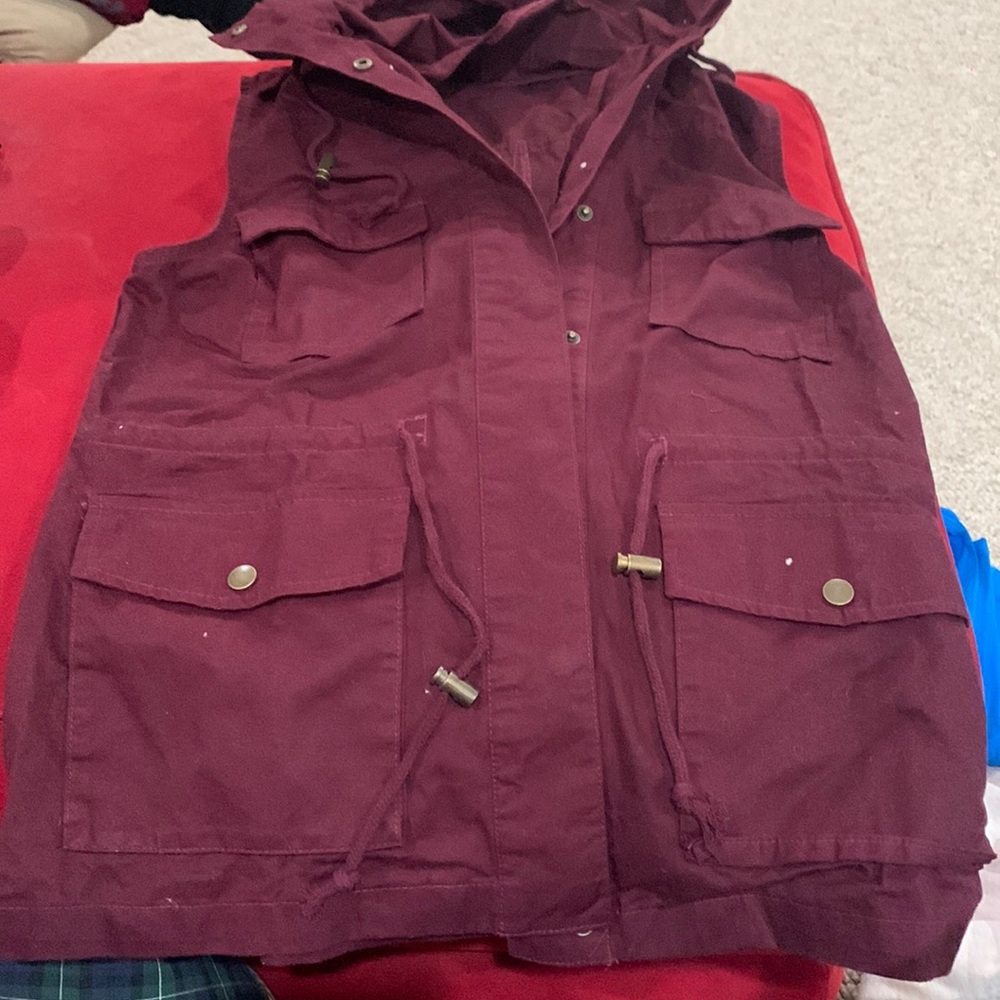 Love Tree Maroon Utility Vest with Hood